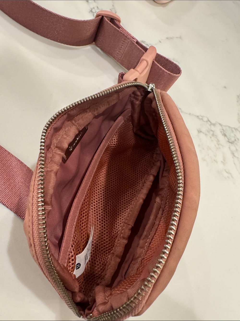 lululemon athletica Dusty Rose Belt Bag - Picture 4 of 5